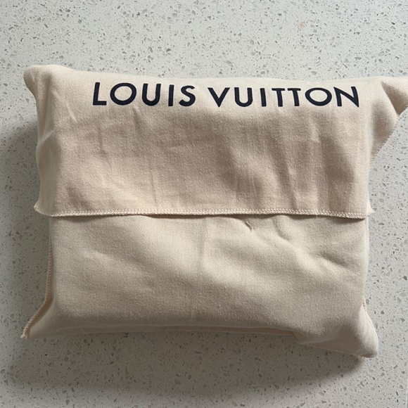 Louis Vuitton shoulder bag - Picture 2 of 2